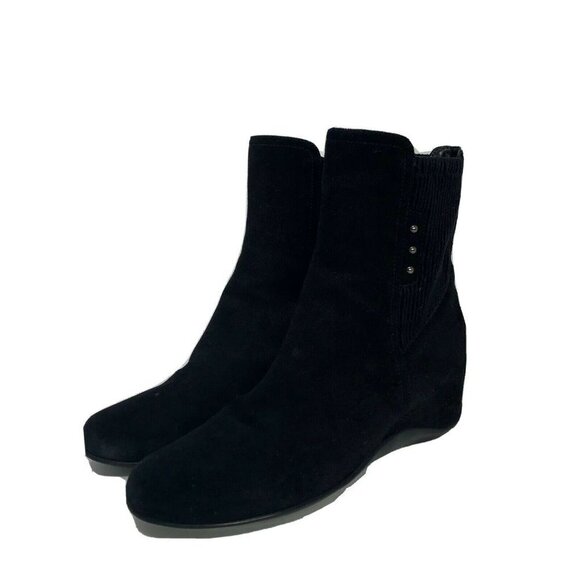 Aquatalia 6.5 Versus Black Suede Wedge Ankle Boot - Picture 4 of 7